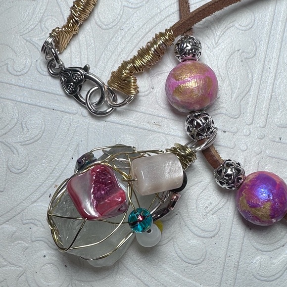 Handmade beach glass pendant embellished wire wrapped and beaded on leather cord - Picture 14 of 16